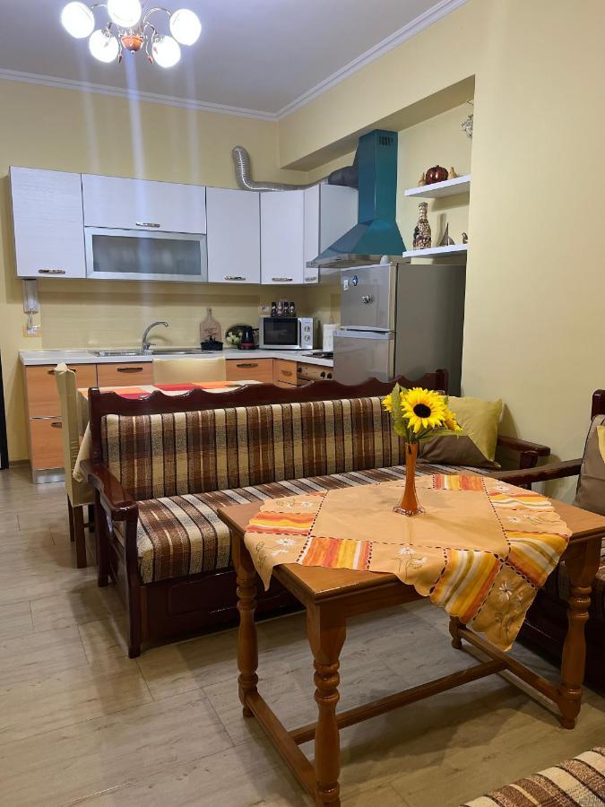Апартаменти Comfy Apartament Вльора Екстер'єр фото